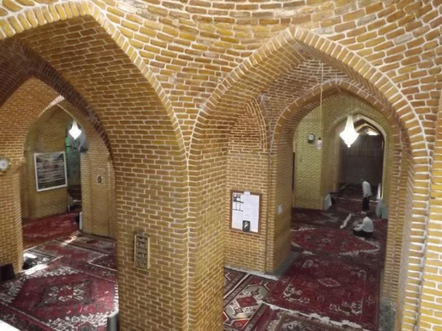 مسجد جامع سراب: اثری تاریخی با محراب ۵۰۰ ساله در آذربایجان-thk3qAvLuE
