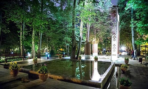 جاهای دیدنی تهران در شب-tnu1bc4VAm