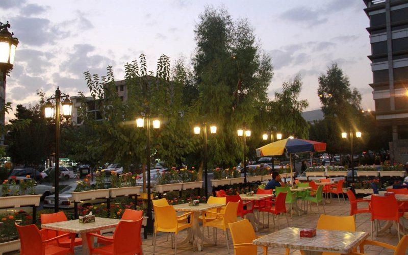 رستوران های روباز تهران-u1sS35zldV