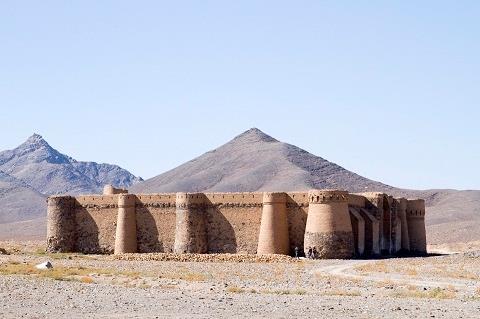 كاروانسرای یغمیش صدوق-u3WtxJZw3U