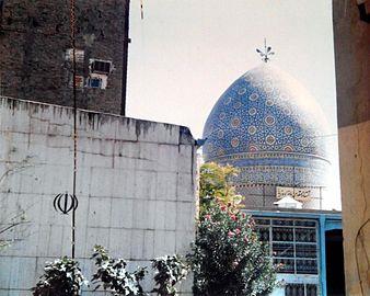 جستجوی متوفی در امامزاده زید-u93lwCbwyY