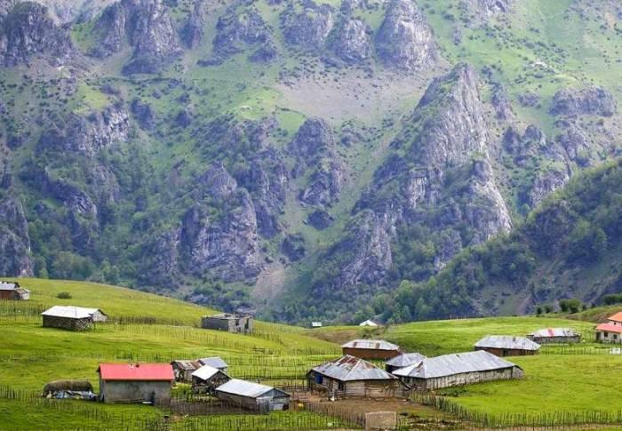 روستاهای مناسب برای زندگی بعد از بازنشستگی در شمال-uZ0YEKnkEm