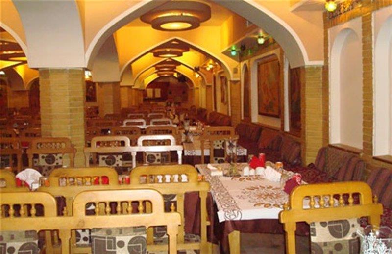 سفره خانه سنتی هزار و یك شب تهران-ufR60nkpbF