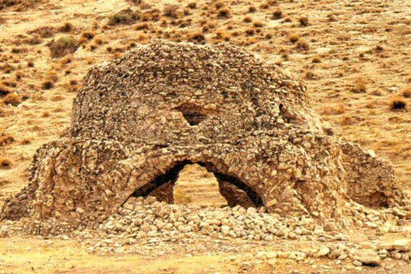 آتشكده كوشك قینفر-ugZTUbamxA
