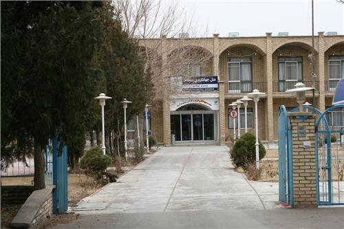 هتل جهانگردی بسطام-uizoRxsCX9