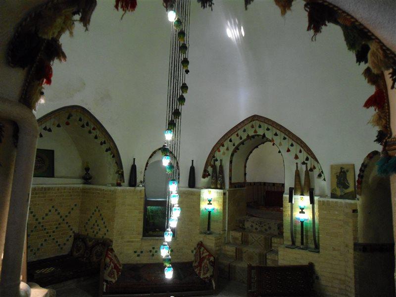 سفره خانه یان یان خرمدره-v9G5CccE5m