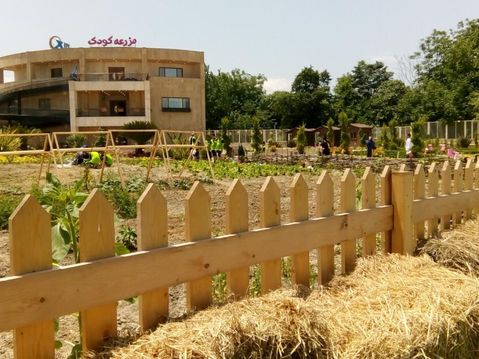 مزرعه كودك اكسین آمل-vwDblM46c7