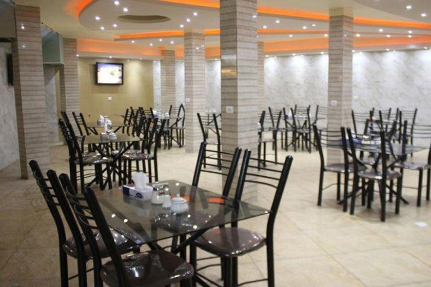 مهمانسرای ایده آل اردبیل-wAwUhA3rnY