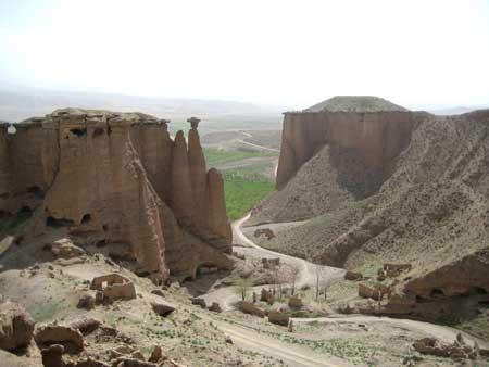 قلعه بهستان، كهن دژ زنجان-wlRcNNzt6c