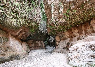 سفر به غار زیبای زینه گان-x7LbCbgufz