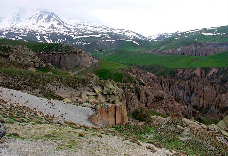 آبشار شیروان دره-xXYAzX5WjZ