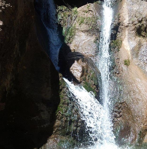 آبشار طلایی-y8xHG9wf3q