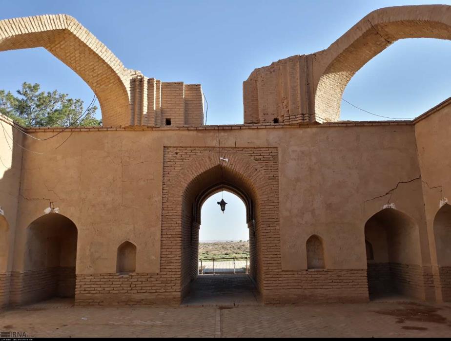 آرامگاه شیخ علاء الدوله سمنانی-yPFeDr3r1c
