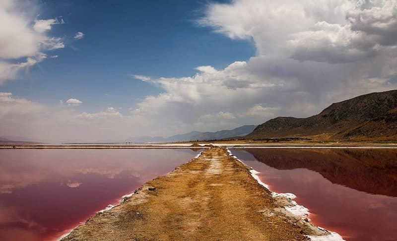 دریاچه مهارلو ( عجیب ترین دریاچه ایران )-yXuLOfHGYe
