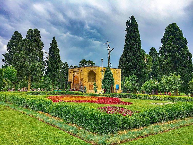 بهترین جاهای دیدنی شیراز كه حتما باید ببینید!-yb8StFkTt1