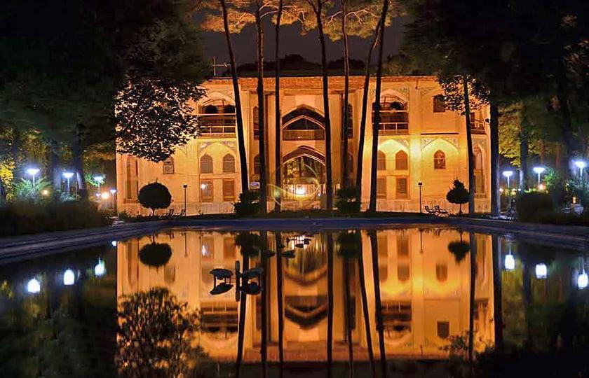جاهای دیدنی اصفهان در تعطیلات نوروز-ypTRHrF3DQ