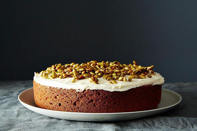 طرز تهیه كیك های مخصوص شب یلدا-ywDPgbNF8Q