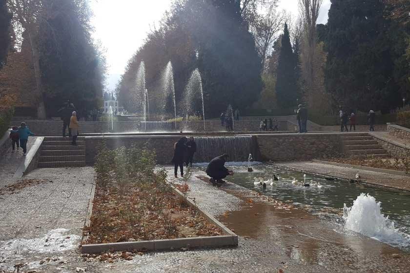 رستوران باغ شازده ماهان كرمان-z1FzunyeSS
