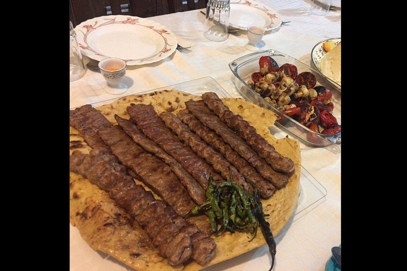 رستوران كباب خوران كرمان-zAfmoYtkLo