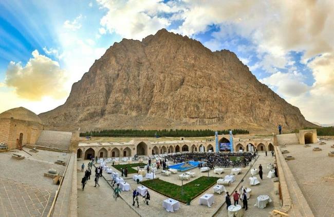 هتل كاروانسرای بین المللی لاله بیستون-zMC7dnrRok