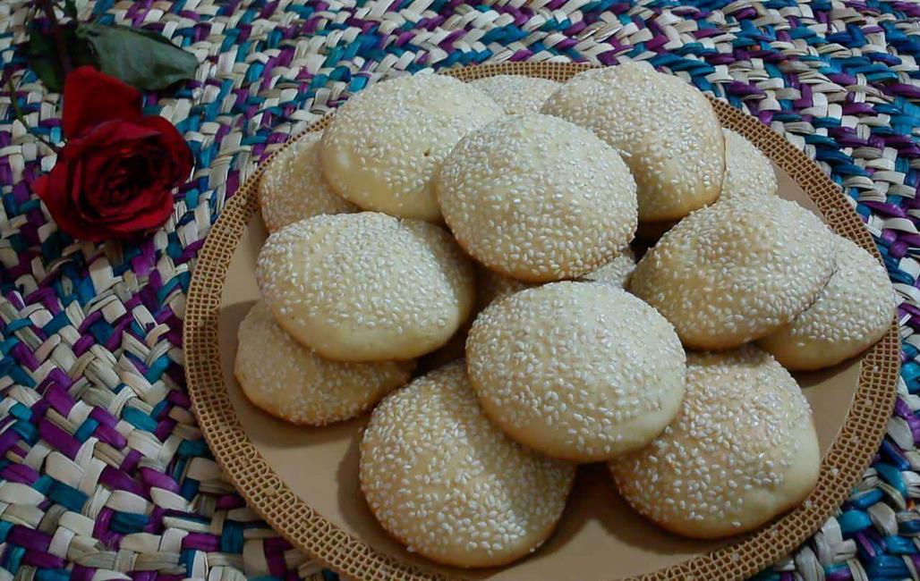 كلوچه كنجدی-zpvrBBe8U2