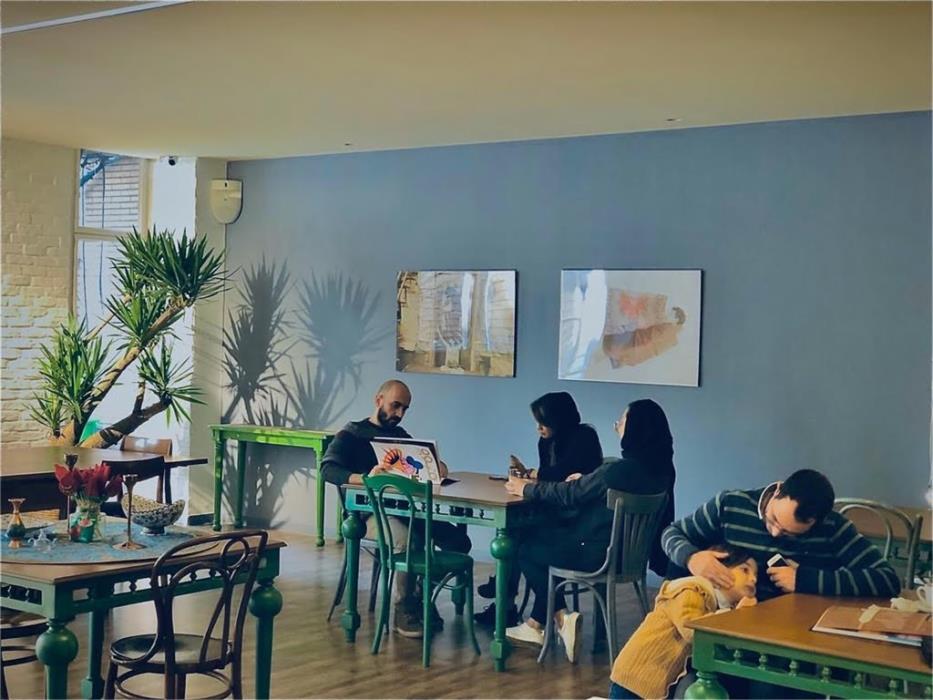كافه گالری نَه تهران-zzkw5DqQUy